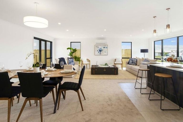 Photo of property in 6 Mutetai Road, Clarks Beach, 2122