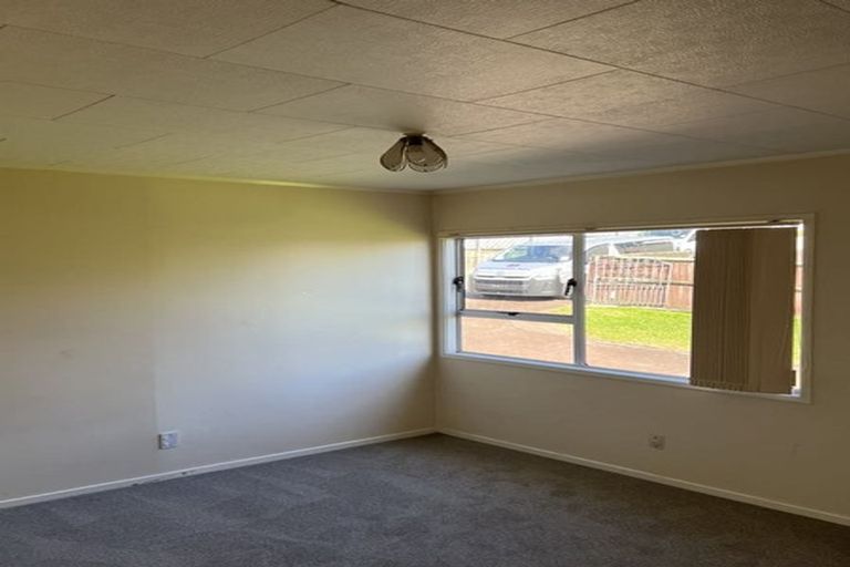 Photo of property in 7 Meadowood Drive, Unsworth Heights, Auckland, 0632