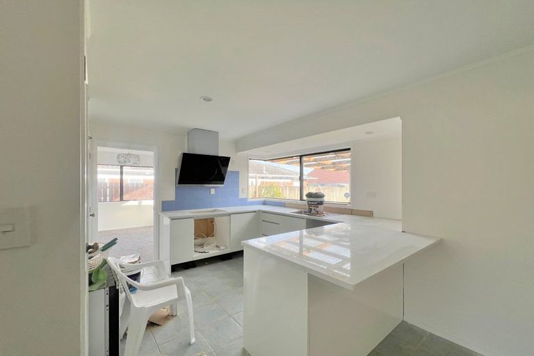 Photo of property in 1/25 Millhouse Drive, Northpark, Auckland, 2013