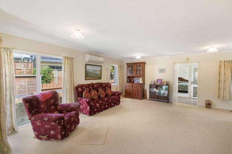Photo of property in 90 Victoria Street, Coromandel, 3506