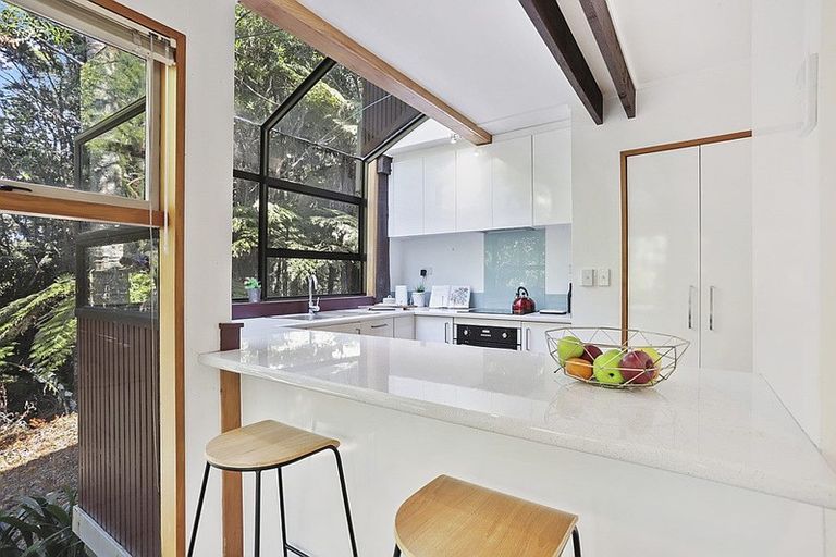 Photo of property in 177 Parker Road, Oratia, Auckland, 0604