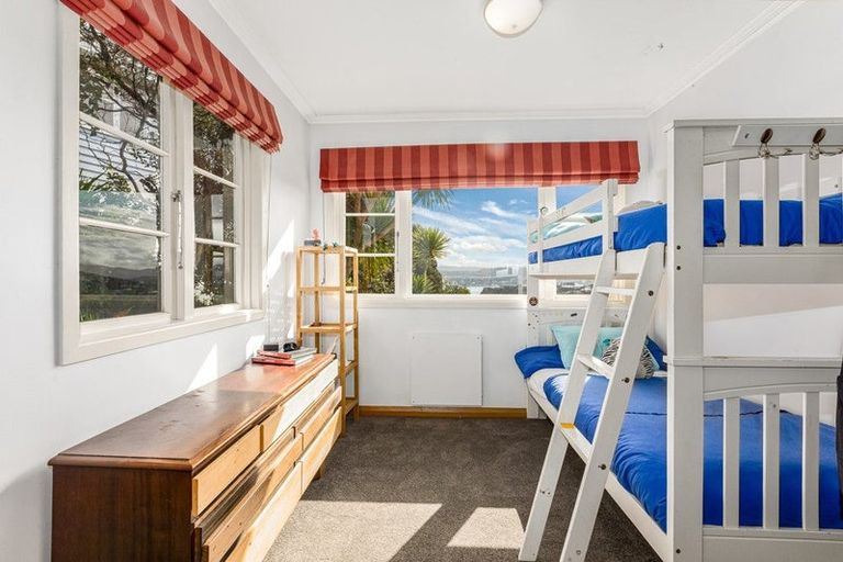 Photo of property in 139 Townsend Road, Miramar, Wellington, 6022