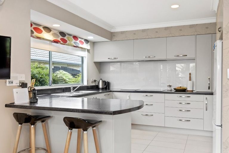 Photo of property in 4 Crichton Terrace, Mount Maunganui, 3116