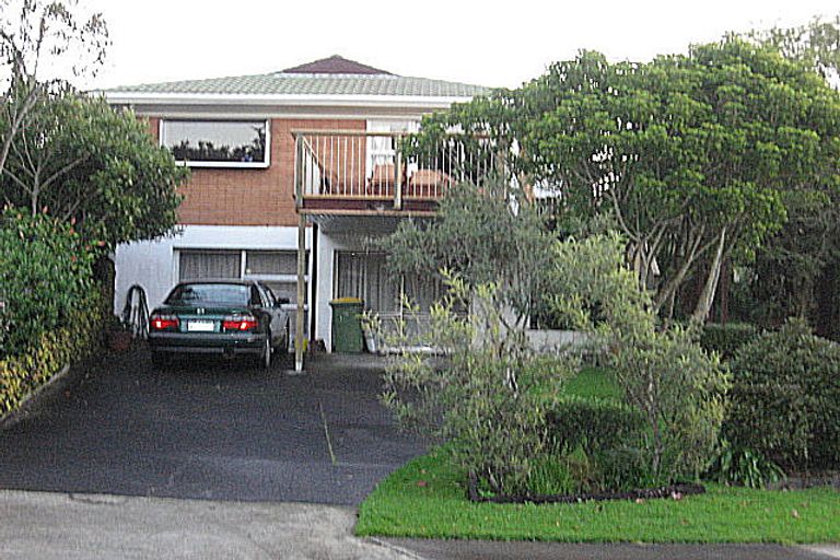 Photo of property in 4 Jill Place, Hillpark, Auckland, 2102