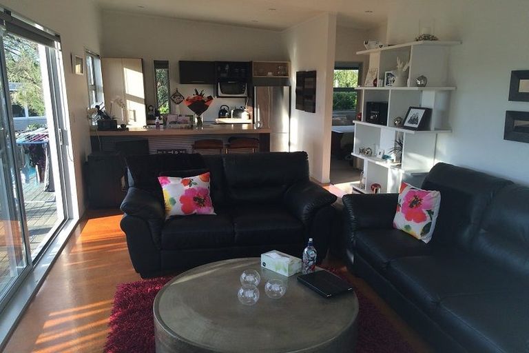 Photo of property in 163 Oraha Road, Kumeu, 0892