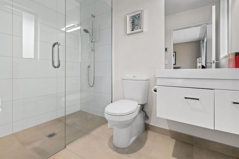 Photo of property in 6 Turnbull Crescent, Wanaka, 9305