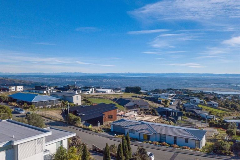 Photo of property in 8 Stoneyridge Close, Mount Pleasant, Christchurch, 8081