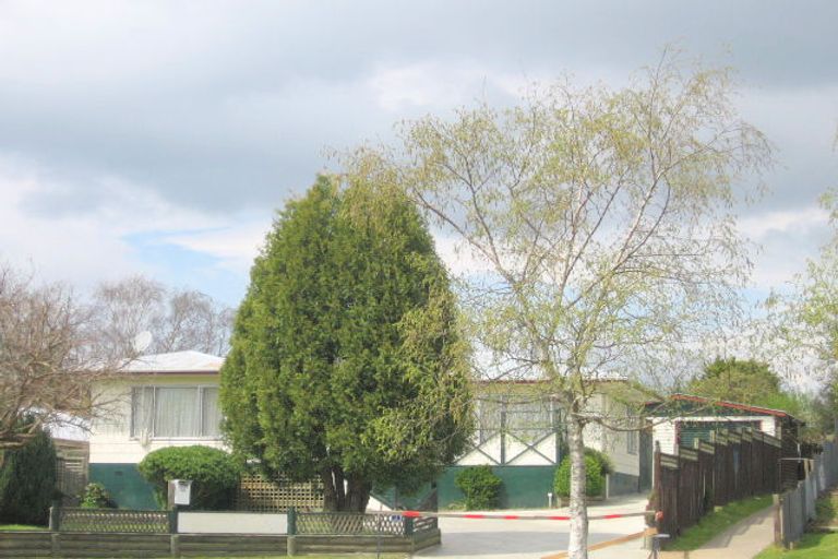 Photo of property in 12 Cypress Place, Owhata, Rotorua, 3010