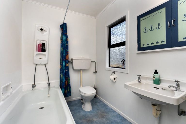 Photo of property in 54 Dixie Street, Te Horo Beach, Otaki, 5581