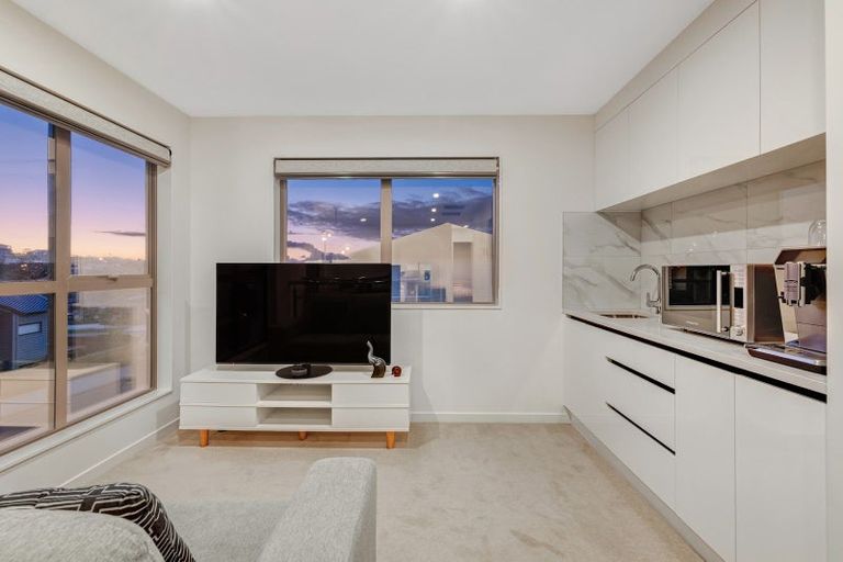 Photo of property in 3 Whale Bay Rise, Gulf Harbour, Whangaparaoa, 0930