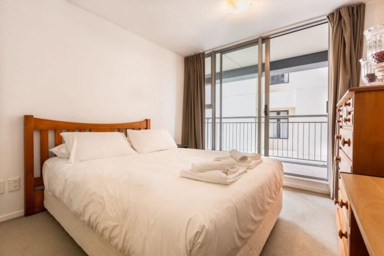Photo of property in The Statesman Apartments, 503/1 Parliament Street, Auckland Central, Auckland, 1010