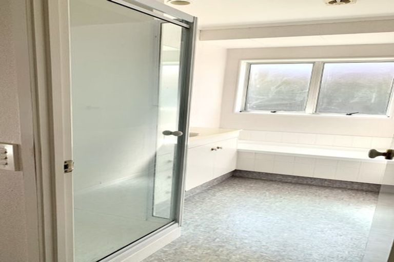 Photo of property in 1/26 Edendale Road, Somerville, Auckland, 2014