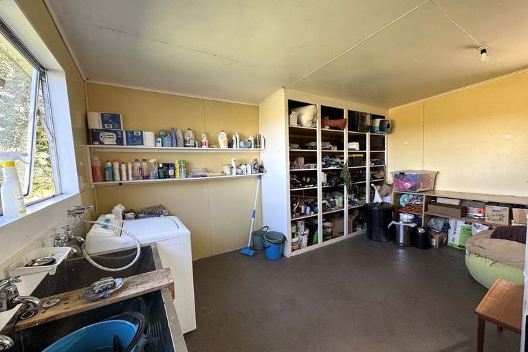 Photo of property in 86 Totara Island Road, Clifton, Balclutha, 9273