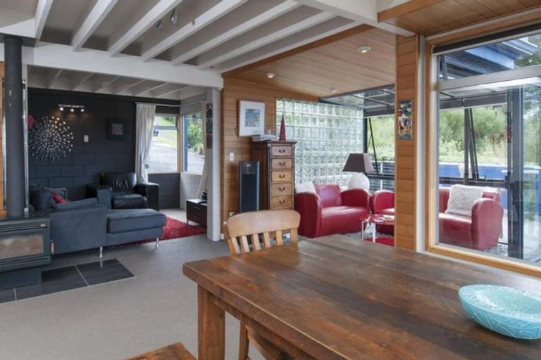 Photo of property in 21a Page Point, Mellons Bay, Auckland, 2014