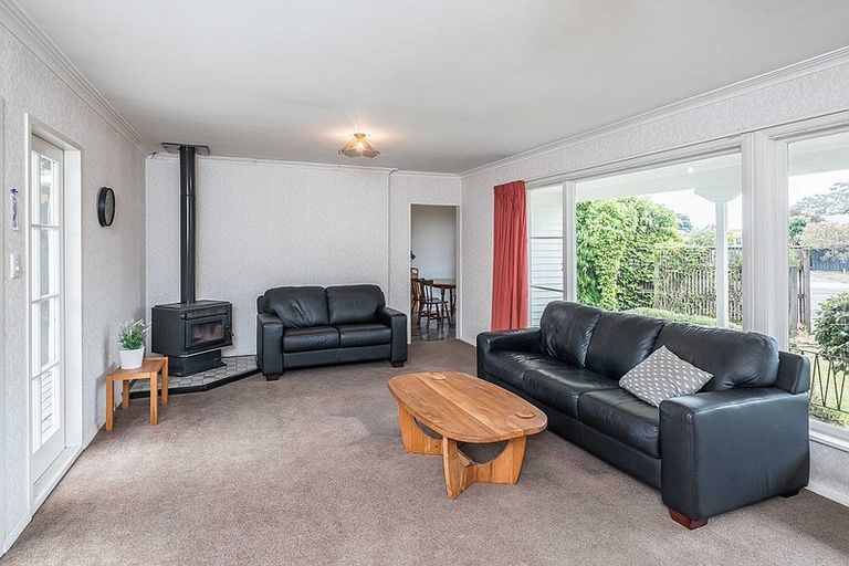 Photo of property in 12 Arawhata Road, Paraparaumu, 5032