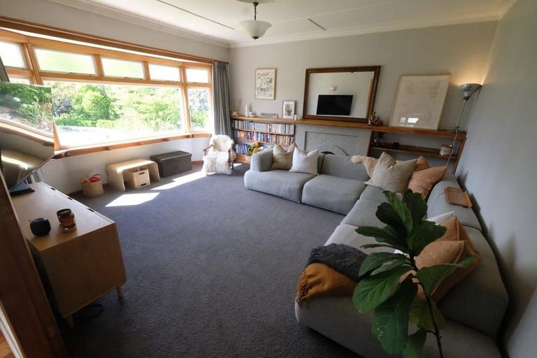 Photo of property in 25 Karina Terrace, Roslyn, Palmerston North, 4414