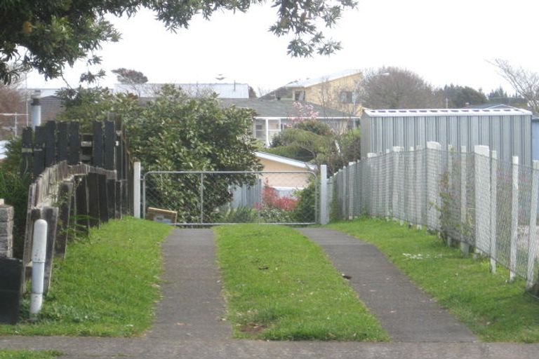 Photo of property in 10 Tuiti Street, Waitara, 4320