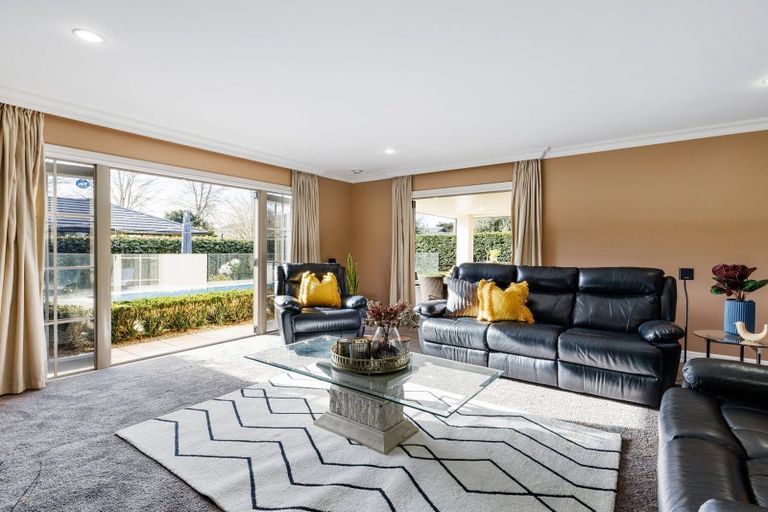 Photo of property in 30 Nielsen Gardens, Rototuna, Hamilton, 3210