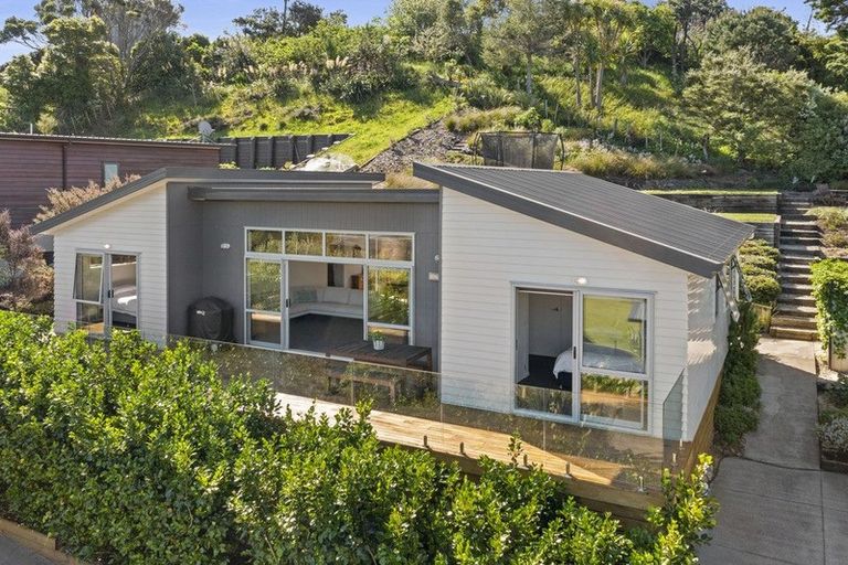 Photo of property in 5b Harakeke Place, Raglan, 3225