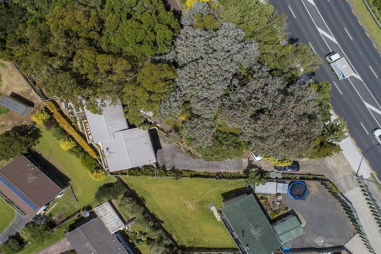 Photo of property in 236 Whangaparaoa Road, Red Beach, 0932