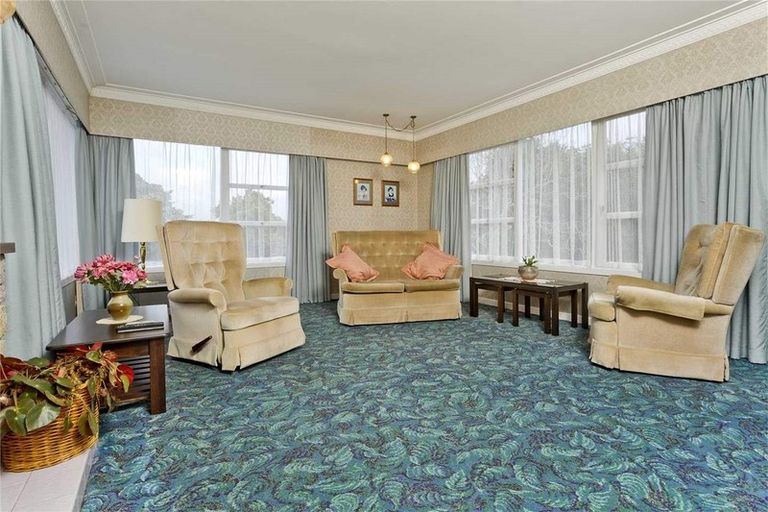 Photo of property in 87 Hillcrest Avenue, Hillcrest, Auckland, 0627