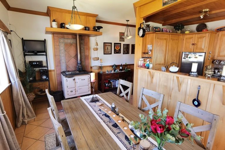 Photo of property in 327 Wanganui Flat Road, Harihari, 7884