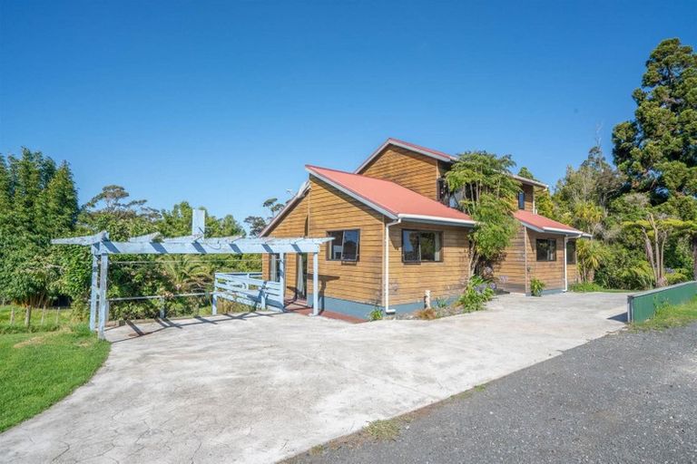 Photo of property in 413 Henderson Valley Road, Henderson Valley, Auckland, 0612