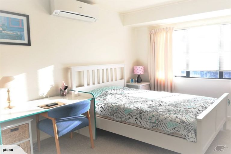 Photo of property in 1/63 Gosford Drive, Botany Downs, Auckland, 2010