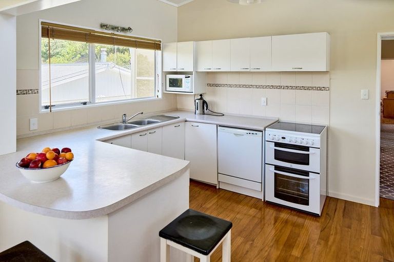 Photo of property in 52 Spinnaker Drive, Whitby, Porirua, 5024