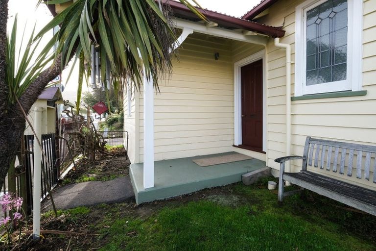 Photo of property in 60 Eastbourne Street, Caversham, Dunedin, 9012