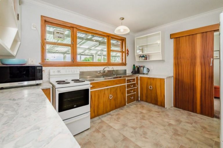 Photo of property in 20 Ngapotiki Street, Paraparaumu Beach, Paraparaumu, 5032