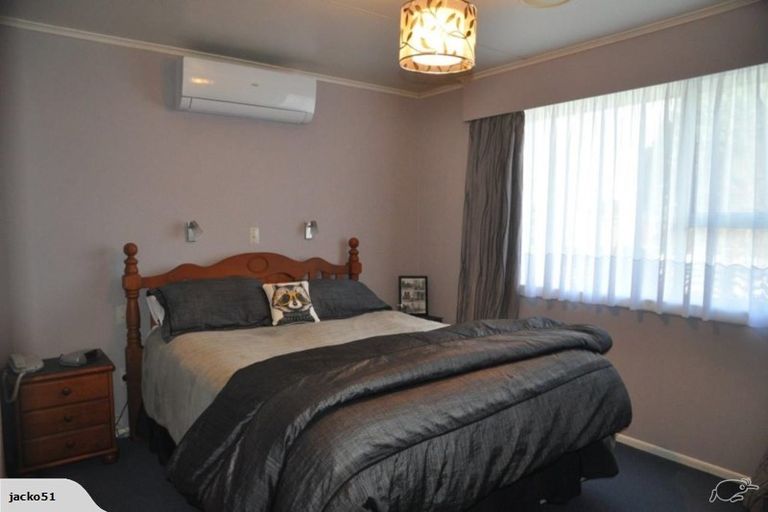 Photo of property in 88 High Street, Eltham, 4322