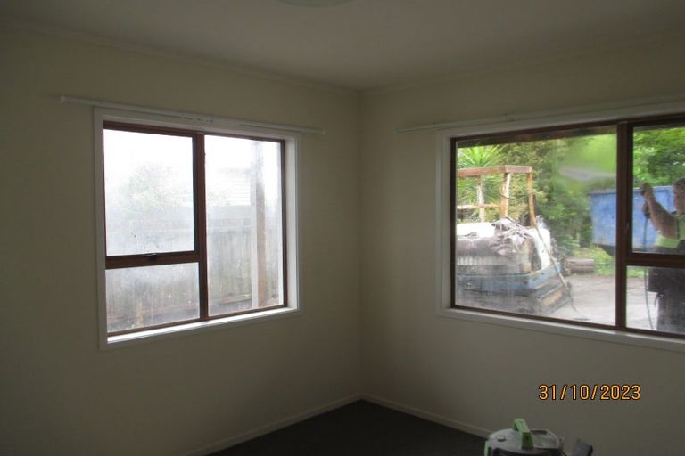 Photo of property in 9 Simpson Road, Ranui, Auckland, 0612