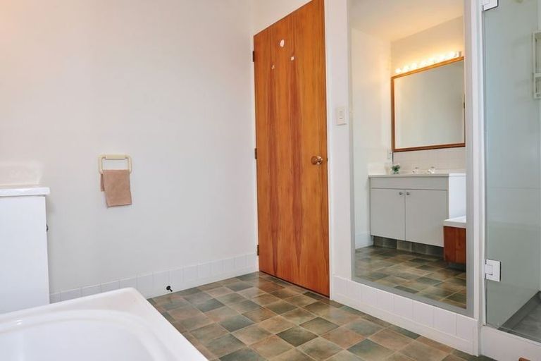 Photo of property in 1 Mcleish Lane, Spreydon, Christchurch, 8024