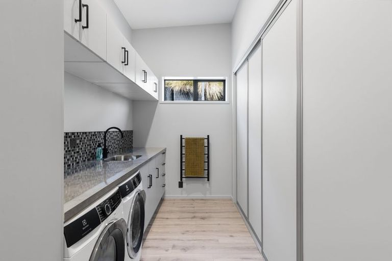 Photo of property in 13 Redmund Spur Road, Kennedys Bush, Christchurch, 8025