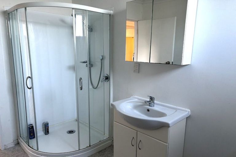 Photo of property in 1 Cotter Street, Greytown, 5712