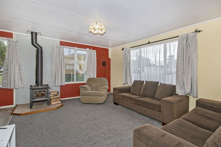 Photo of property in 3 Rose Place, Te Kamo, Whangarei, 0112
