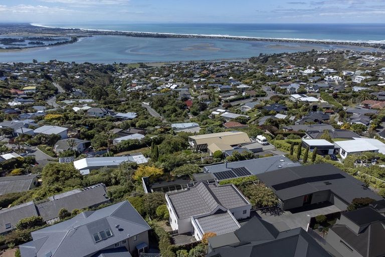 Photo of property in 2/17 Belleview Terrace, Mount Pleasant, Christchurch, 8081