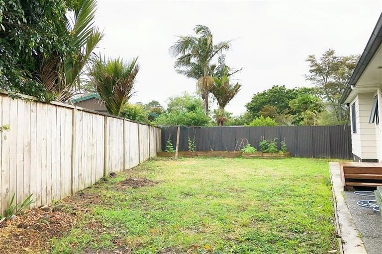 Photo of property in 162c Henderson Valley Road, Henderson, Auckland, 0612