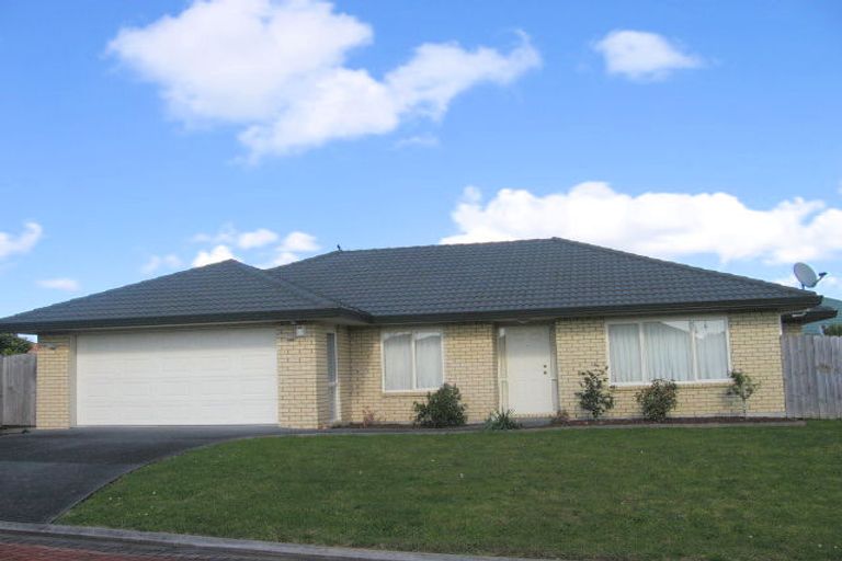 Photo of property in 16 Brittas Place, East Tamaki, Auckland, 2016