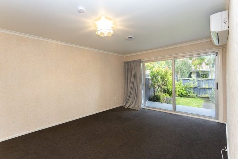 Photo of property in 2/22 Colligan Street, Upper Riccarton, Christchurch, 8041