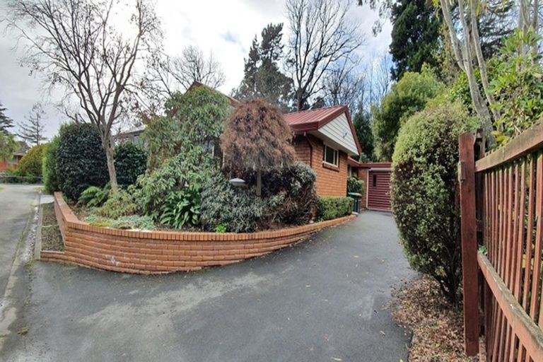 Photo of property in 155 Cashmere Road, Hoon Hay, Christchurch, 8025