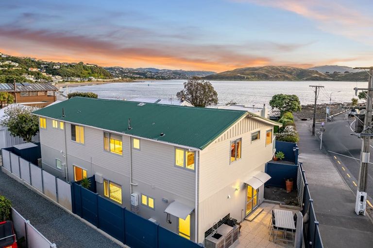 Photo of property in 5a Beach Road, Plimmerton, Porirua, 5026