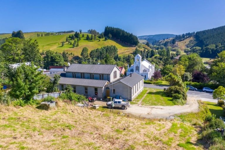 Photo of property in 6 Colonsay Street, Lawrence, 9532