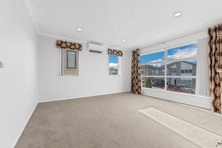 Photo of property in 4 Bruckless Drive, Flat Bush, Auckland, 2019