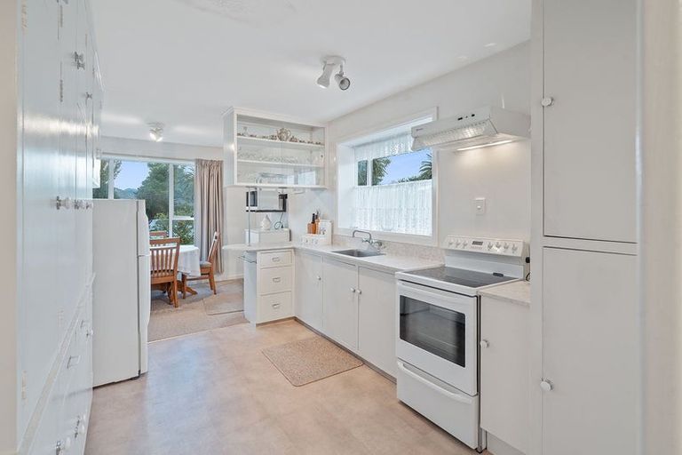 Photo of property in 51 West-watson Avenue, Hillmorton, Christchurch, 8025