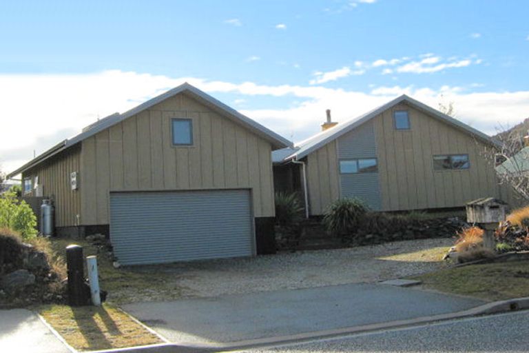 Photo of property in 15 Glengyle Way, Wanaka, 9305