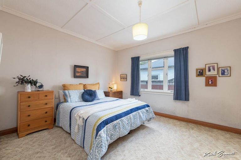 Photo of property in 71 Totara Crescent, Woburn, Lower Hutt, 5011