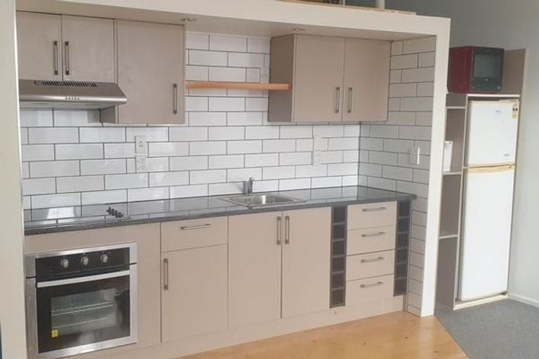 Photo of property in Hopper Street Apartments, 6/20 Hopper Street, Mount Cook, Wellington, 6011