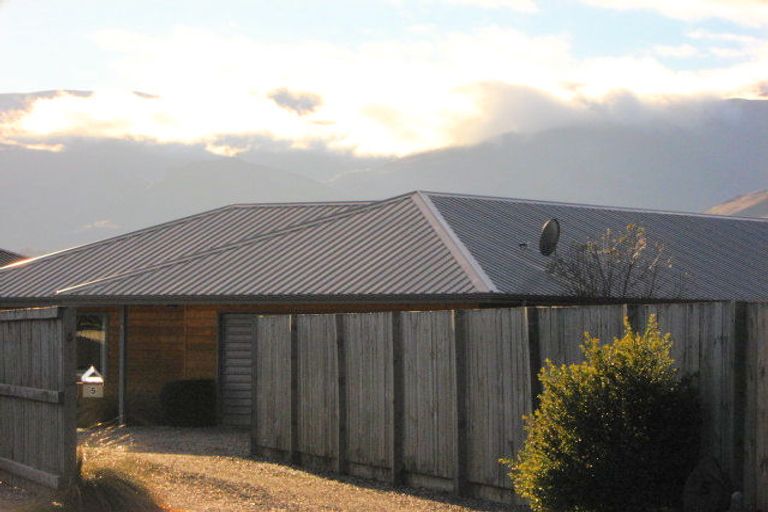 Photo of property in 5 Poolburn Court, Lake Hayes, Queenstown, 9304